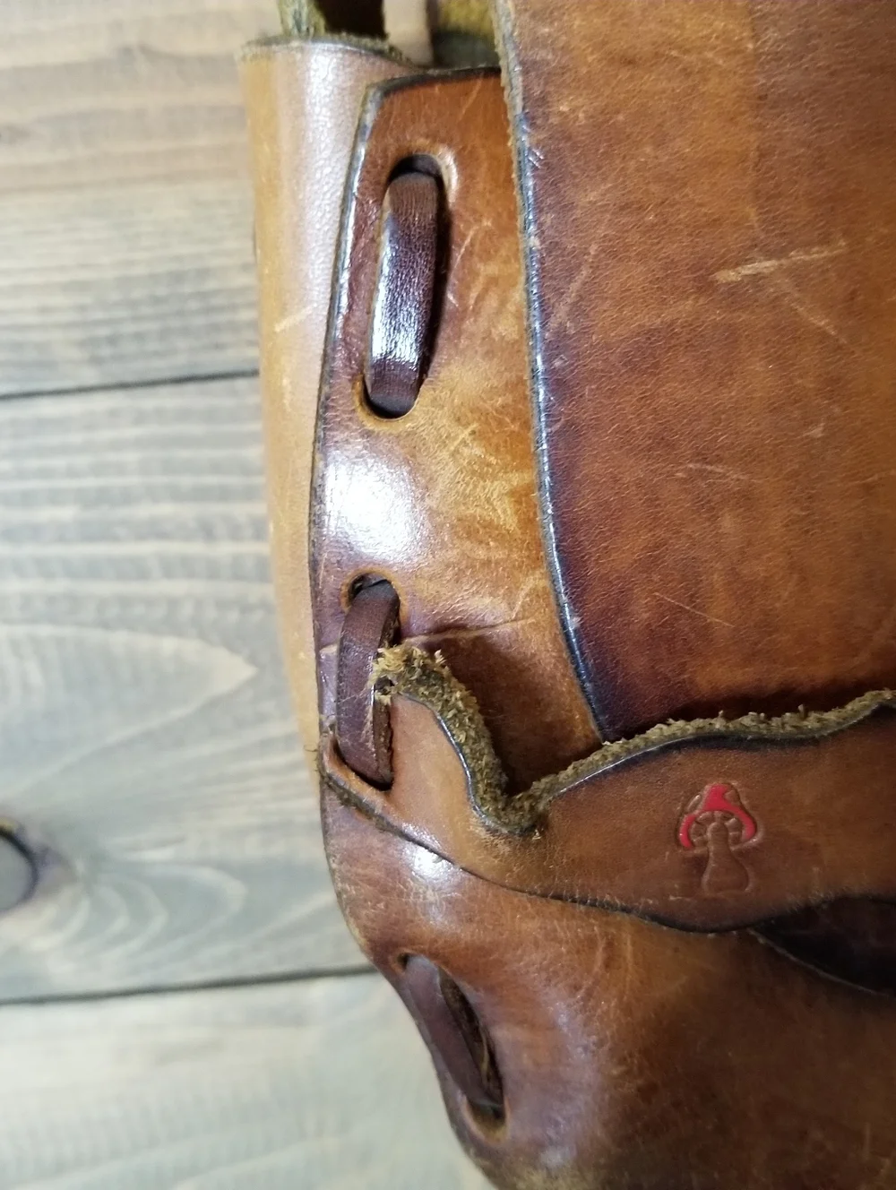 Vtg 70s Tooled Leather Mushroom Boho Saddle Bag Hippy Distressed Purse. - Picture 9 of 16